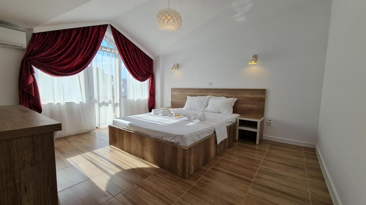 Elina2 Hotel Techirghiol Kültér fotó