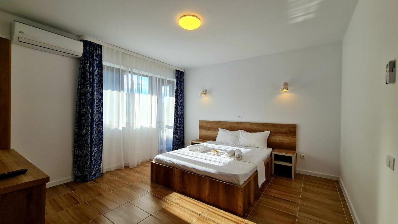 Elina2 Hotel Techirghiol Kültér fotó