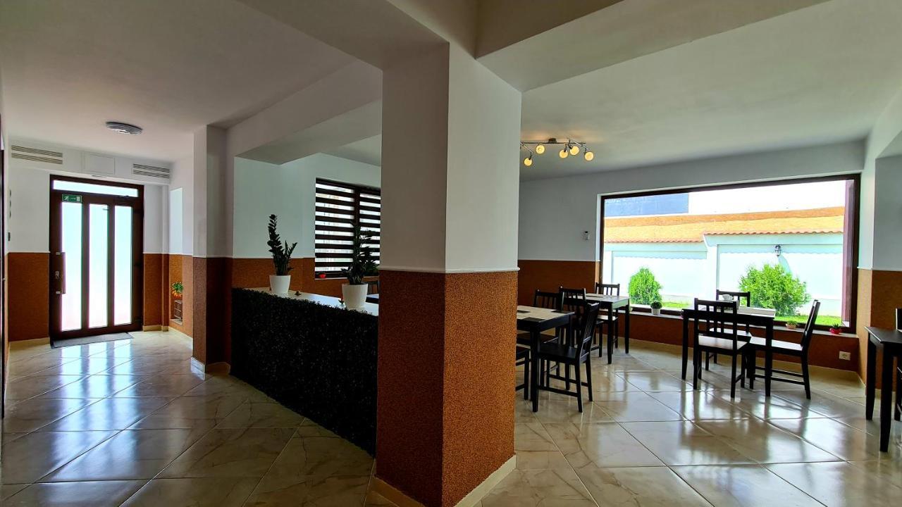 Elina2 Hotel Techirghiol Kültér fotó