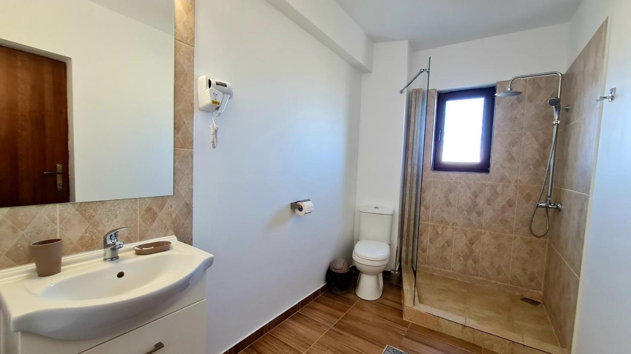Elina2 Hotel Techirghiol Kültér fotó