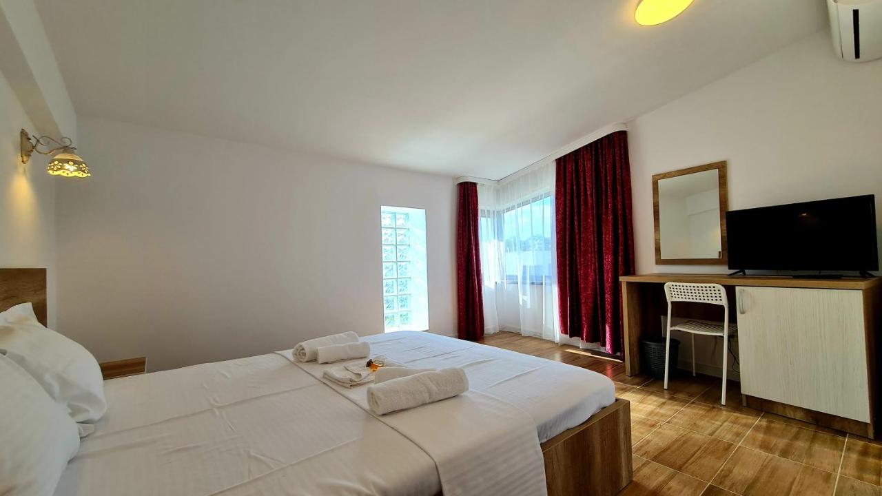 Elina2 Hotel Techirghiol Kültér fotó